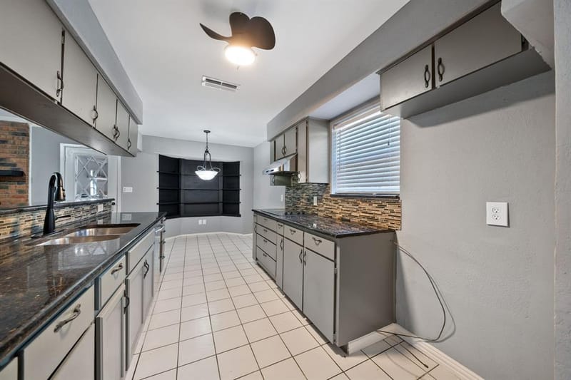 1801 Tameria Drive, Irving TX 75060 - Photo 12