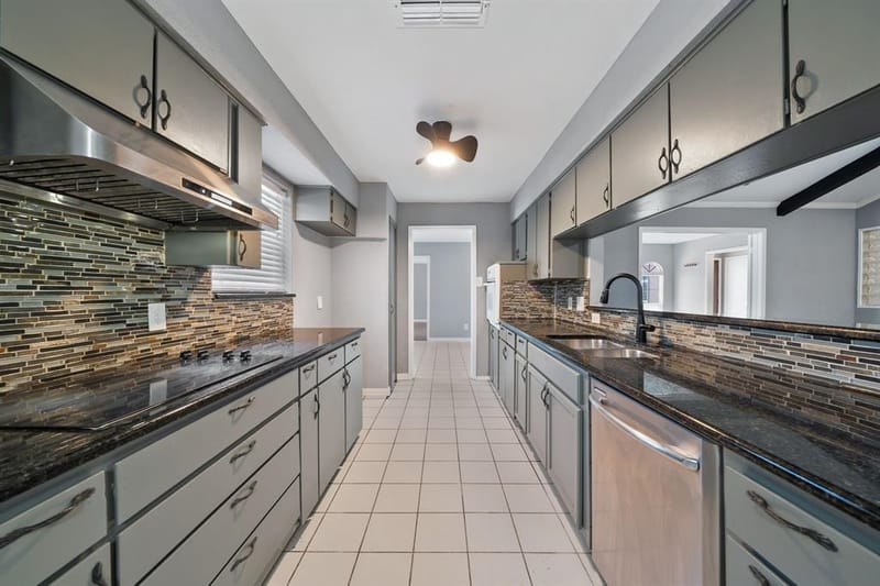 1801 Tameria Drive, Irving TX 75060 - Photo 11