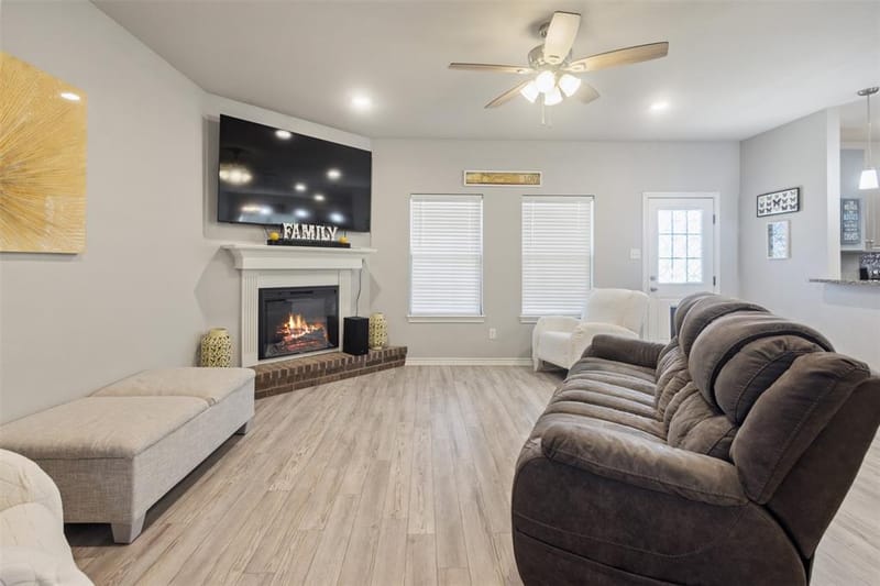591 E Eubank Street, Mabank TX 75147 - Photo 5