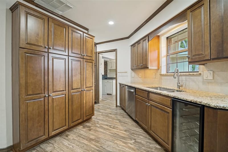 16028 Chalfont Place, Dallas TX 75248 - Photo 15