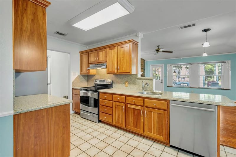 306 Woodlawn Drive, Keene TX 76059 - Photo 13