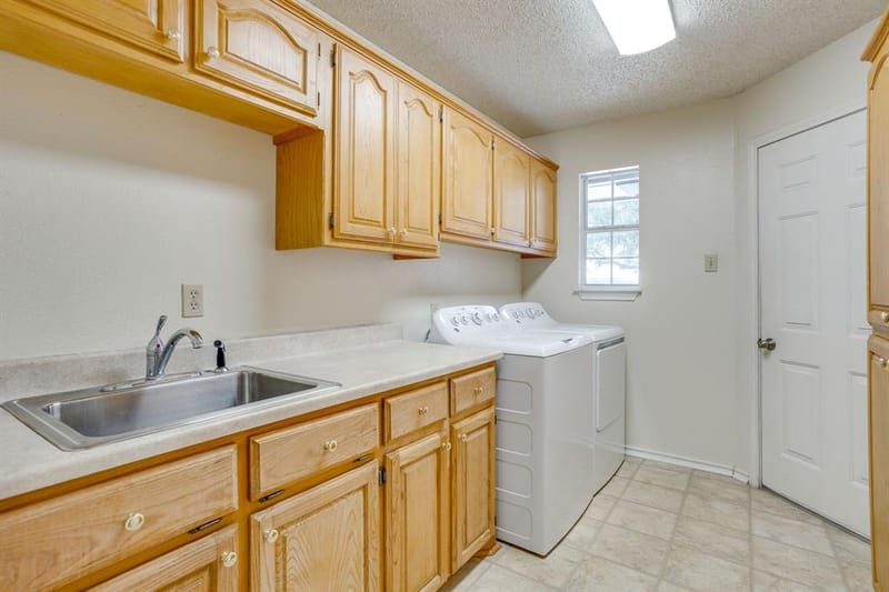 22011 Pebble Drive, Whitney TX 76692 - Photo 16
