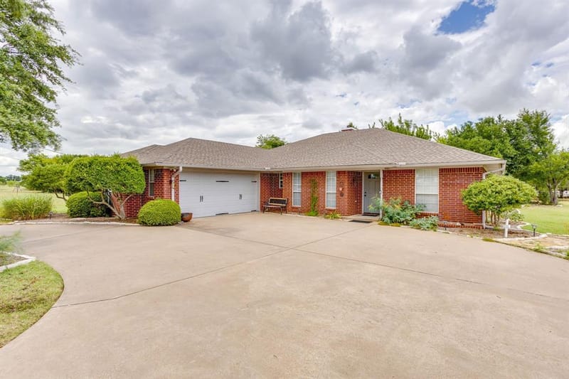 22011 Pebble Drive, Whitney TX 76692 - Photo 5