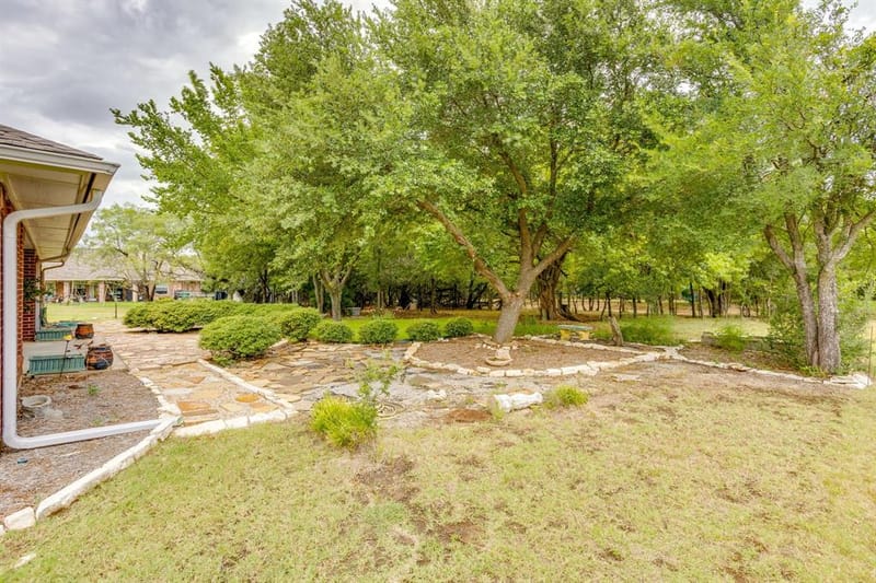 22011 Pebble Drive, Whitney TX 76692 - Photo 40