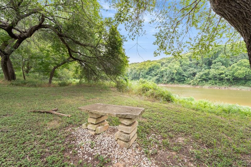 9302 Ravenswood Road, Granbury TX 76049 - Photo 31