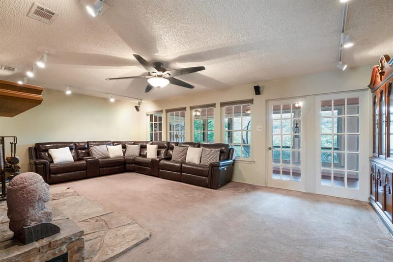 9302 Ravenswood Road, Granbury TX 76049 - Photo 8