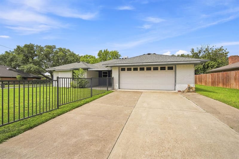 2005 Yorkstown Drive, Ennis TX 75119 - Photo 7