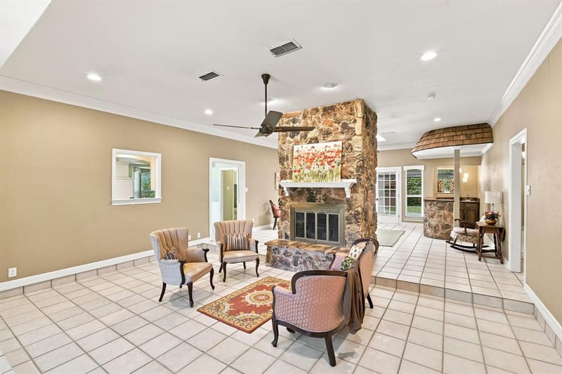 2005 Yorkstown Drive, Ennis TX 75119 - Photo 9