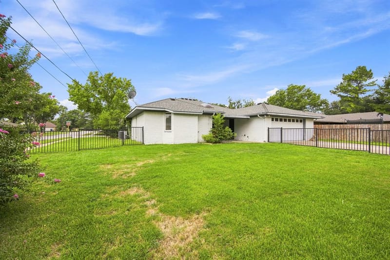 2005 Yorkstown Drive, Ennis TX 75119 - Photo 35