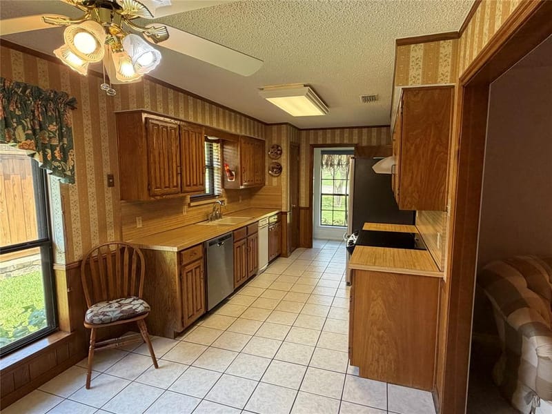 910 Village Green Drive, Rockwall TX 75087 - Photo 8