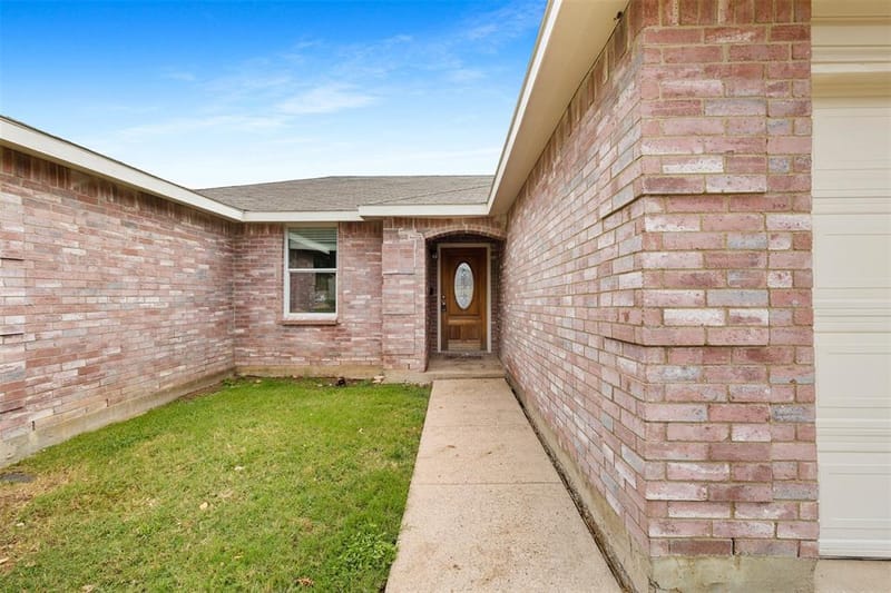 1434 Paint Brush Court, Burleson TX 76028 - Photo 2