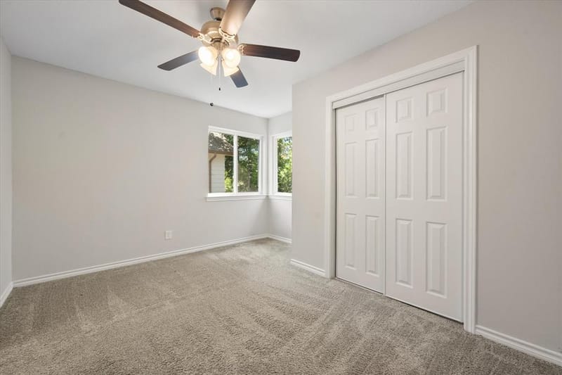 2216 Reverchon Drive, Arlington TX 76017 - Photo 11