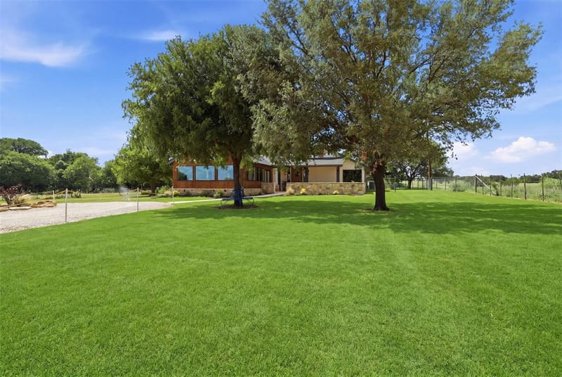 4167 highway 67, Rainbow TX 76077 - Photo 10