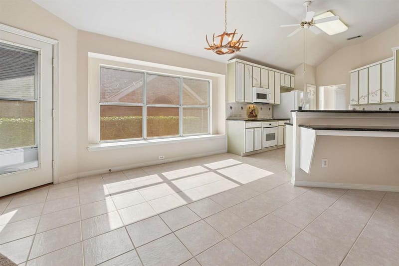 469 Crestview Point Drive, Lewisville TX 75067 - Photo 12