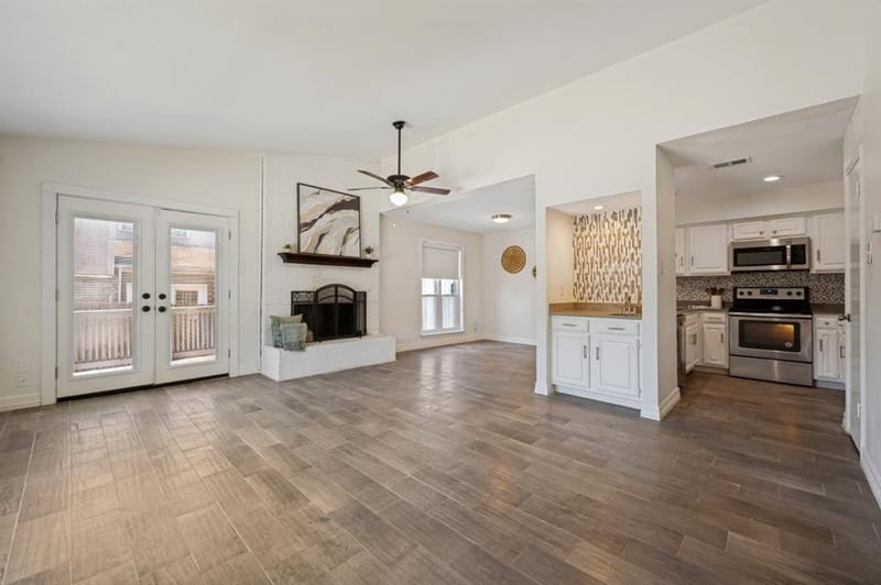 2751 Stonecreek Court, Carrollton TX 75006 - Photo 2