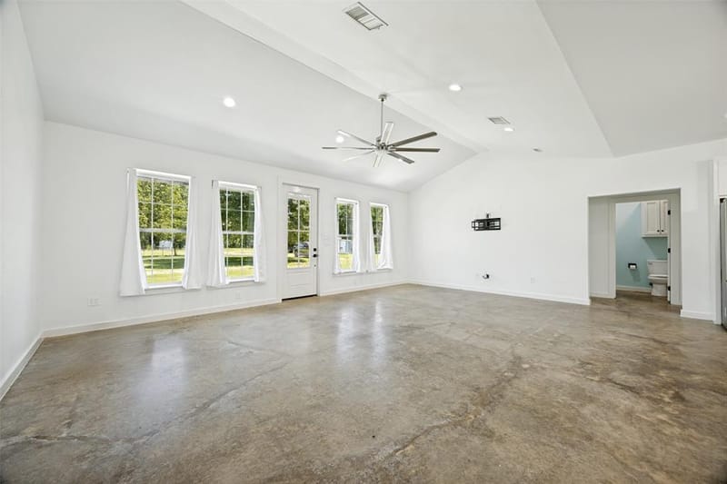 822 Private Road 7370, Point TX 75472 - Photo 13