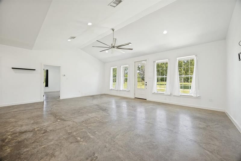 822 Private Road 7370, Point TX 75472 - Photo 10