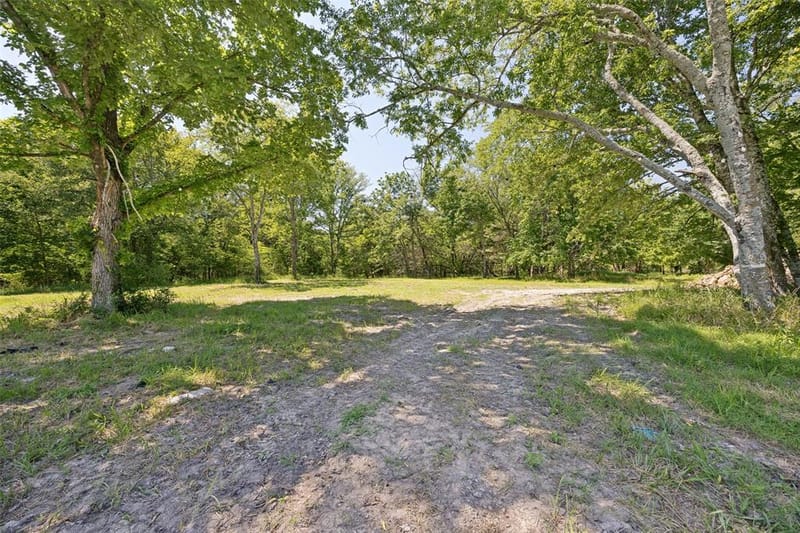 822 Private Road 7370, Point TX 75472 - Photo 8