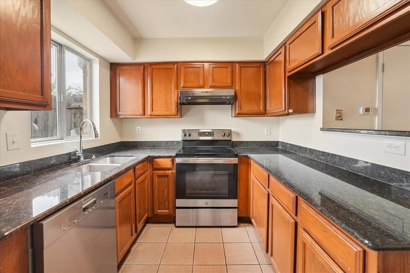 703 Lee Street # 6, Mesquite TX 75149 - Photo 13