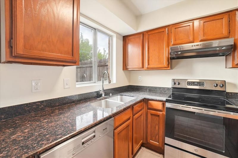 703 Lee Street # 6, Mesquite TX 75149 - Photo 12