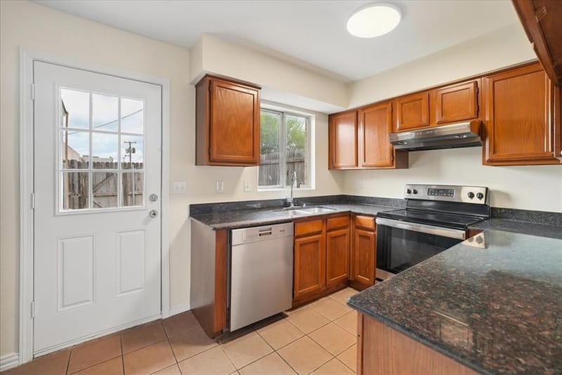 703 Lee Street # 6, Mesquite TX 75149 - Photo 11
