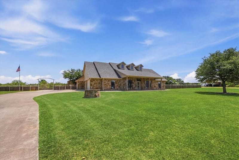 122 Eagle Pass Lane, Weatherford TX 76087 - Photo 5
