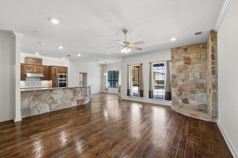 122 Eagle Pass Lane, Weatherford TX 76087 - Photo 9