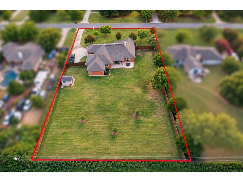 2021 Sunny Circle, Rockwall TX 75032 - Photo 2