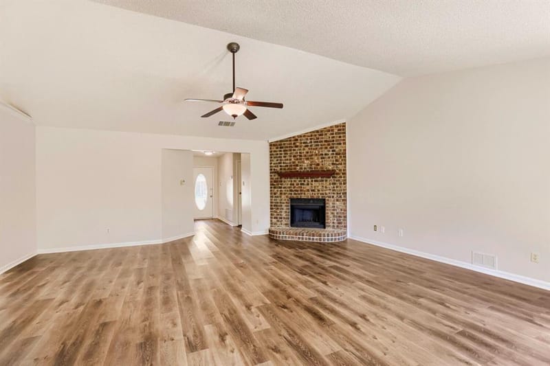 314 Sandlewood Lane, Euless TX 76039 - Photo 6