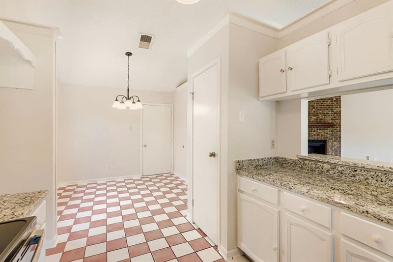 314 Sandlewood Lane, Euless TX 76039 - Photo 12