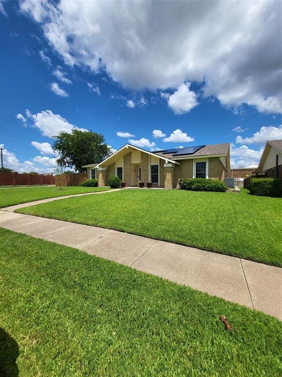 3020 Rockett Drive, Carrollton TX 75007 - Photo 2