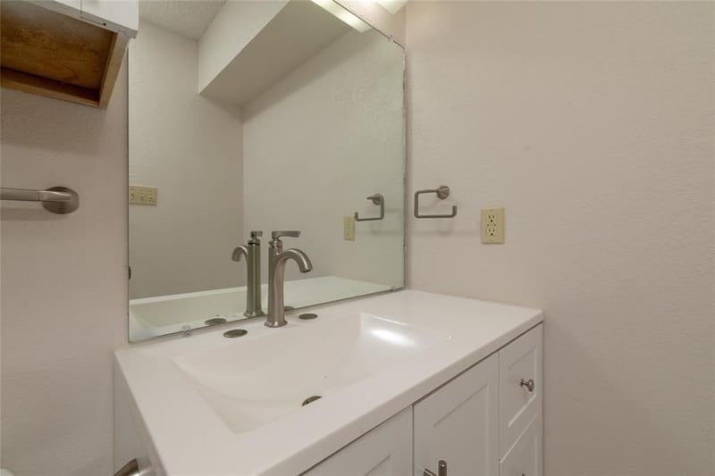 6410 Springfield Drive, Arlington TX 76016 - Photo 27