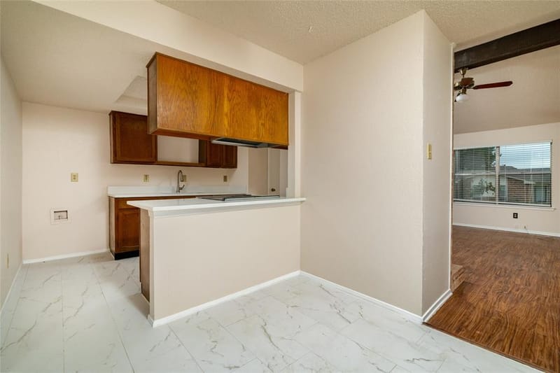 6410 Springfield Drive, Arlington TX 76016 - Photo 14