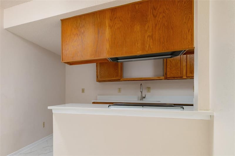 6410 Springfield Drive, Arlington TX 76016 - Photo 11