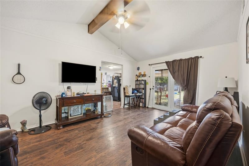 636 Sue Ann Lane, Burleson TX 76028 - Photo 6