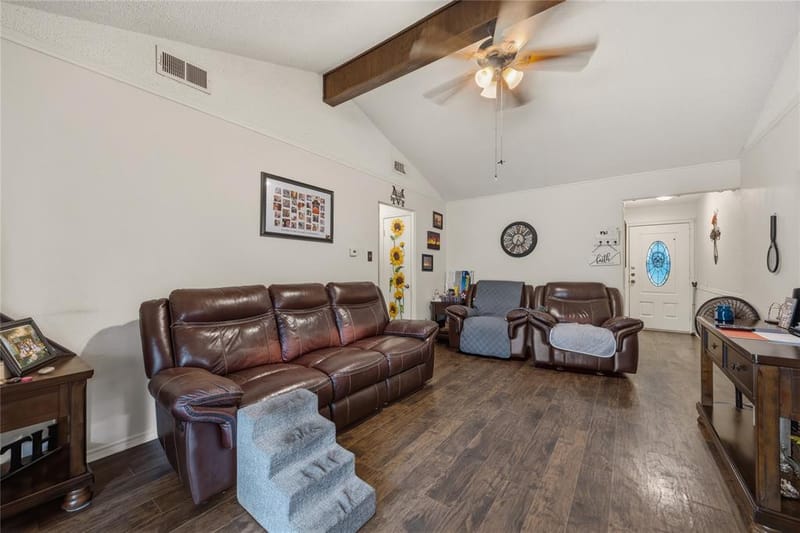 636 Sue Ann Lane, Burleson TX 76028 - Photo 9