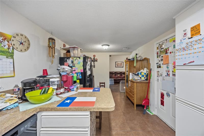 636 Sue Ann Lane, Burleson TX 76028 - Photo 15
