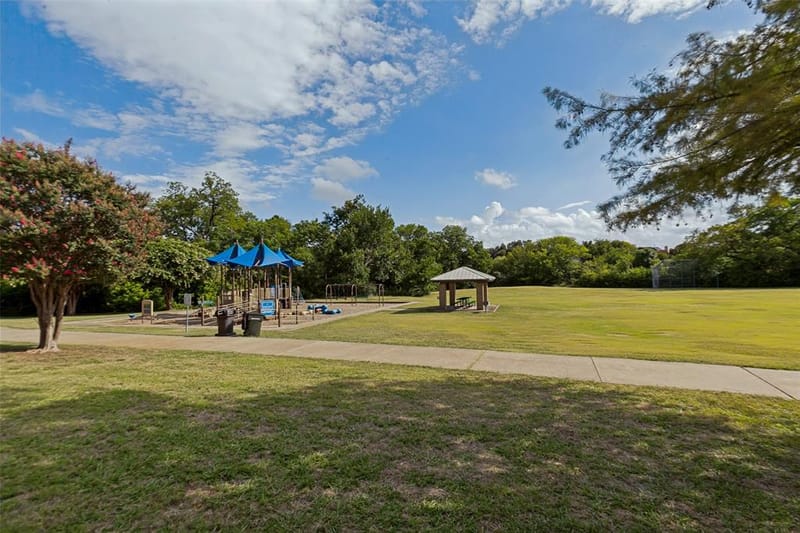 6800 Forest Hills Drive, Plano TX 75023 - Photo 15