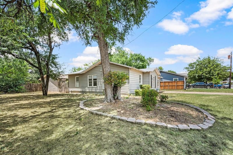 3501 Eastridge Drive, Haltom City TX 76117 - Photo 3