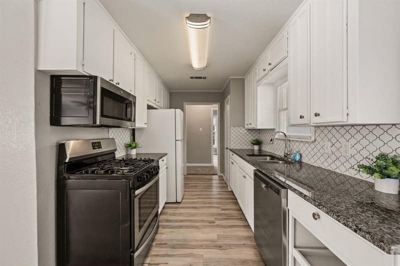 3501 Eastridge Drive, Haltom City TX 76117 - Photo 8