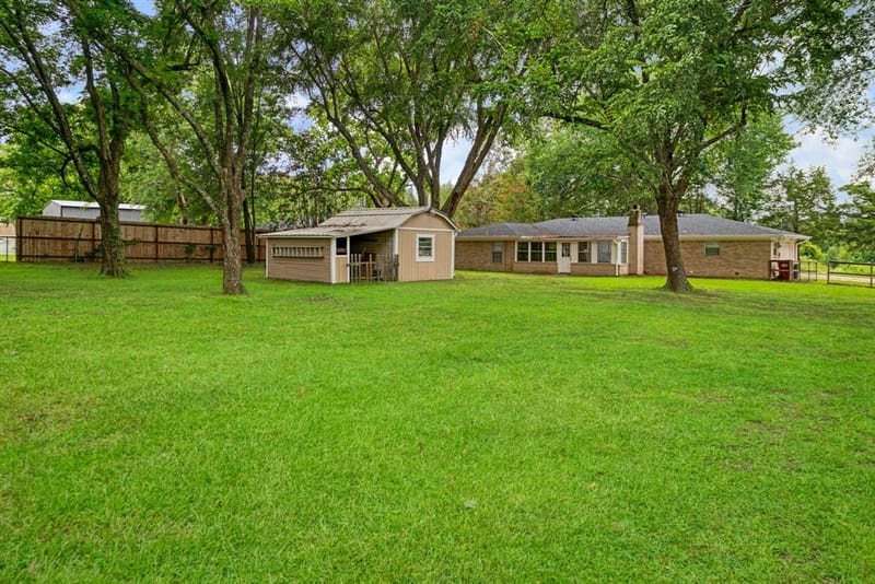 5880 Pine Mill Road, Reno TX 75462 - Photo 20
