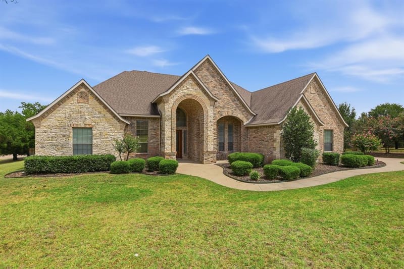 5030 Monroe Court, Midlothian TX 76065 - Photo 2