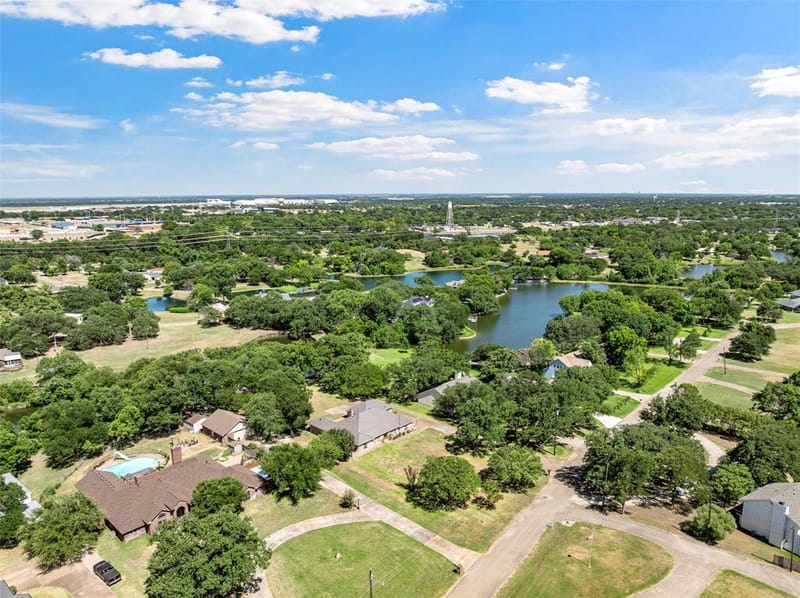 108 Spring Creek Street, Lacy Lakeview TX 76705 - Photo 36