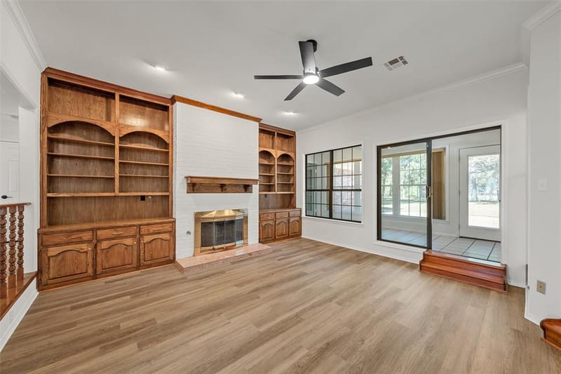 108 Spring Creek Street, Lacy Lakeview TX 76705 - Photo 9