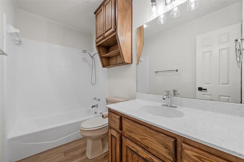 108 Spring Creek Street, Lacy Lakeview TX 76705 - Photo 24