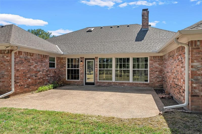 108 Spring Creek Street, Lacy Lakeview TX 76705 - Photo 30