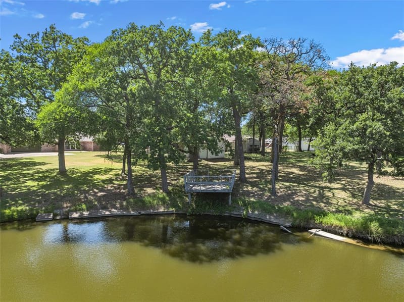 108 Spring Creek Street, Lacy Lakeview TX 76705 - Photo 33