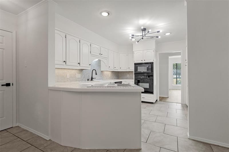 108 Spring Creek Street, Lacy Lakeview TX 76705 - Photo 14