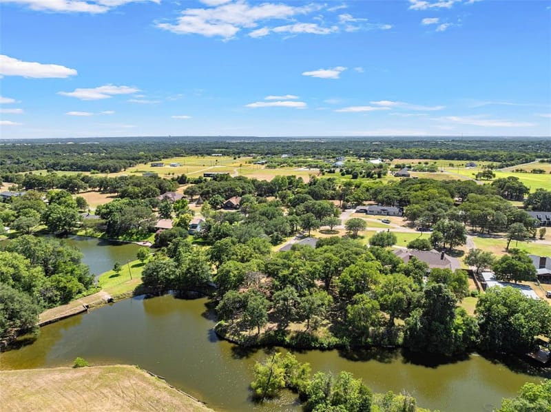 108 Spring Creek Street, Lacy Lakeview TX 76705 - Photo 39