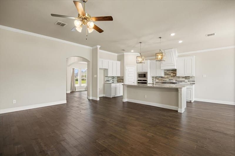 1089 Mickelson Drive, Granbury TX 76048 - Photo 12